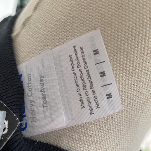 Planet fitness size medium “be free” tee - Picture 4 of 4